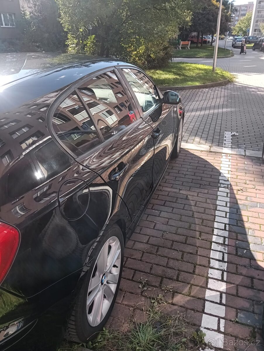 BMW 120i - 2