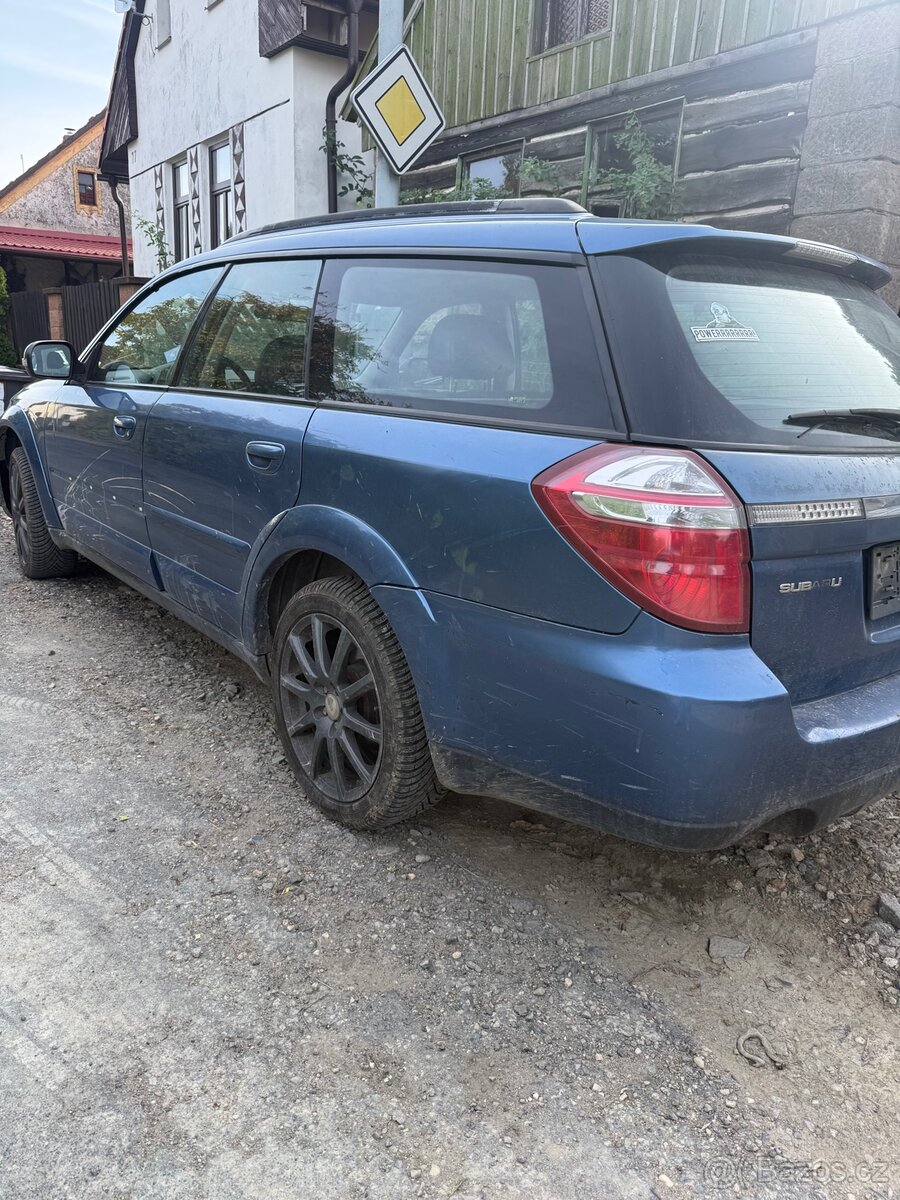 Subaru outback BP 2.5 manuál dily - 2
