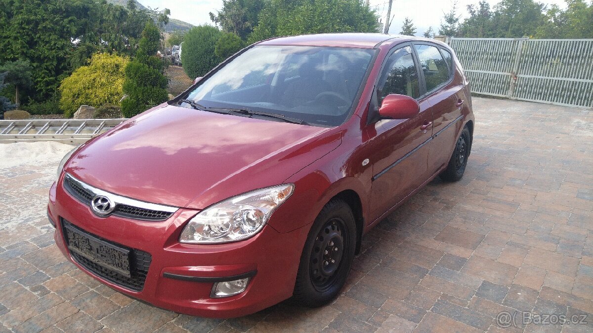 Hyundai i30,1.4 16v,rok 10/2008,po stk,top - 2