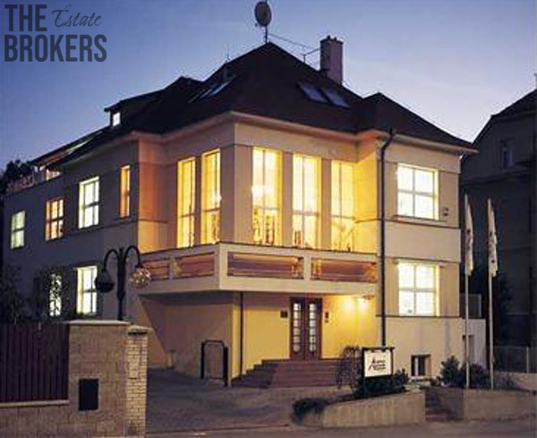 Pronájem kanceláří 100 m2, V Holešovičkách, Praha 8, Libeň - 2