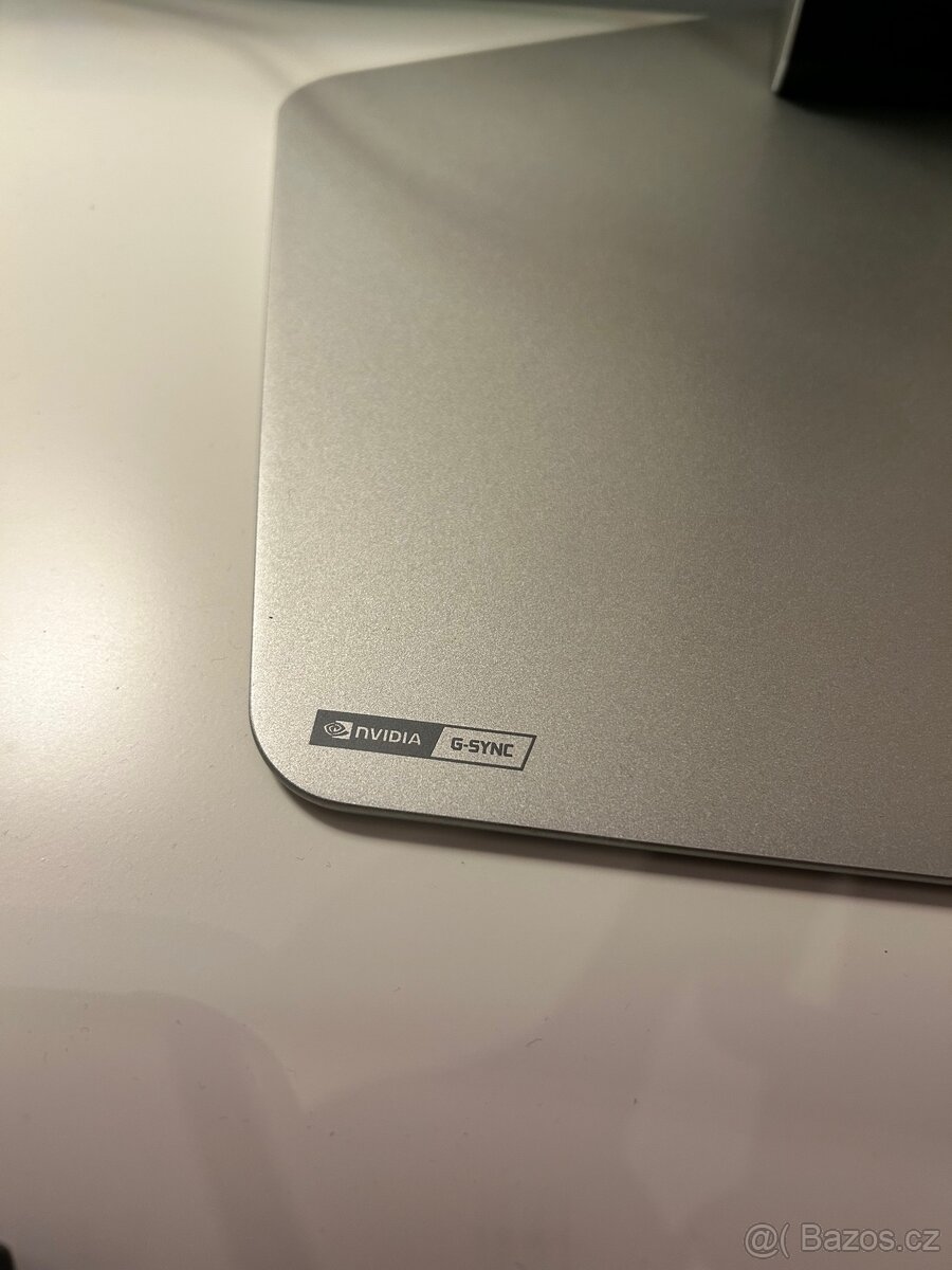 4K 32" OLED Monitor Samsung Oddyssey G8 QD-OLED - 2