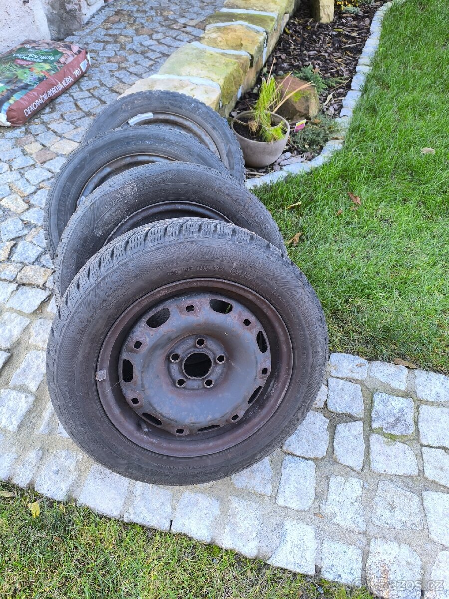 Prodám zimní sadu na fabia 1-rezervace - 2