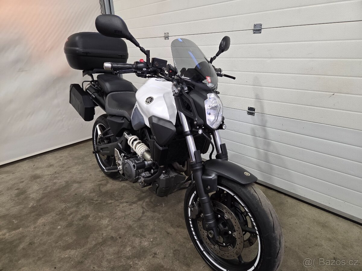 Yamaha MT-03 - 2