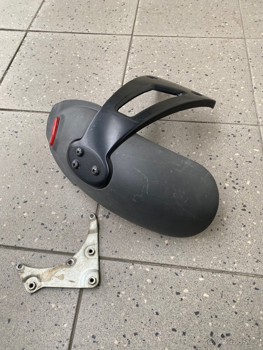 Gilera runner blatník - 2