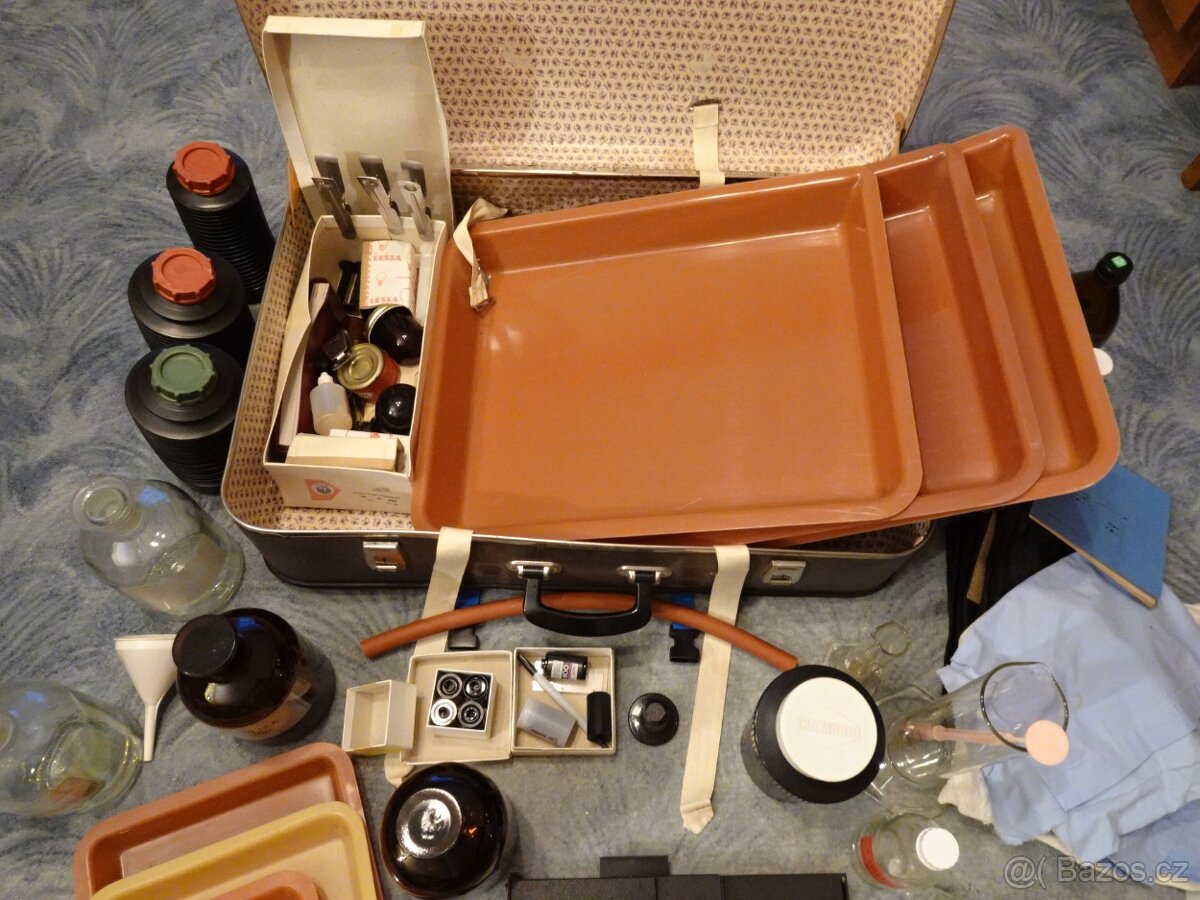 Vybavení černobílé fotokomory - 2