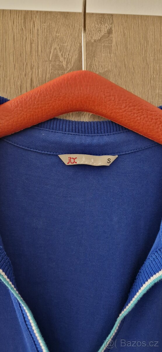 Kvalitní sportovní šaty - 2