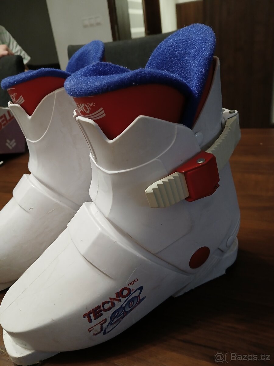 Dětské sjezdové boty velikost.35 - 2