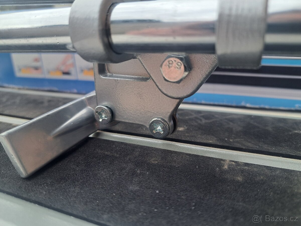 Řezačka obkladu - 2