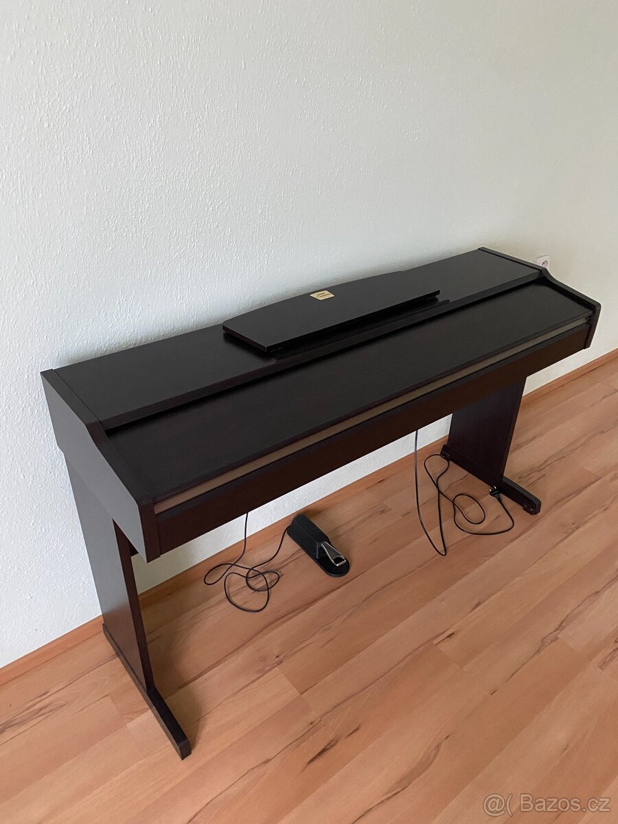 Digitální piano Yamaha Clavinova CLP-110 - 2