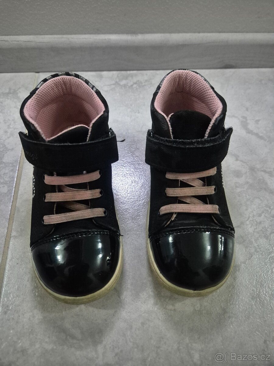 Celoroční dívčí boty Primigi 25 - 2