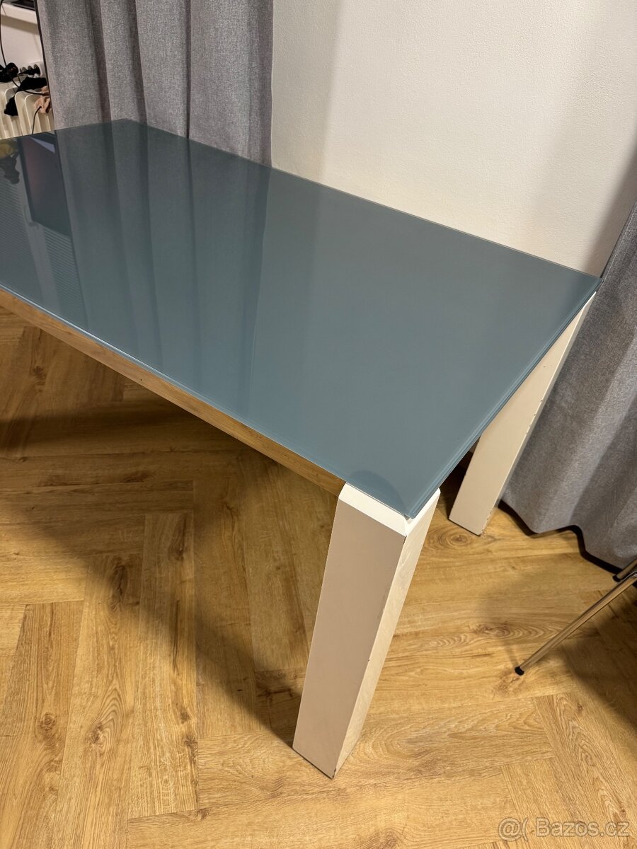 Stůl - 2