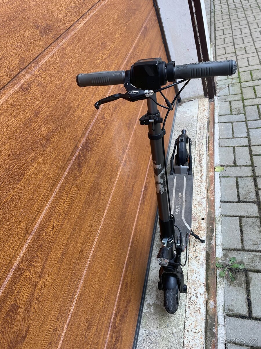 Elektrokoloběžka SXT Light Plus V eKFV - 2