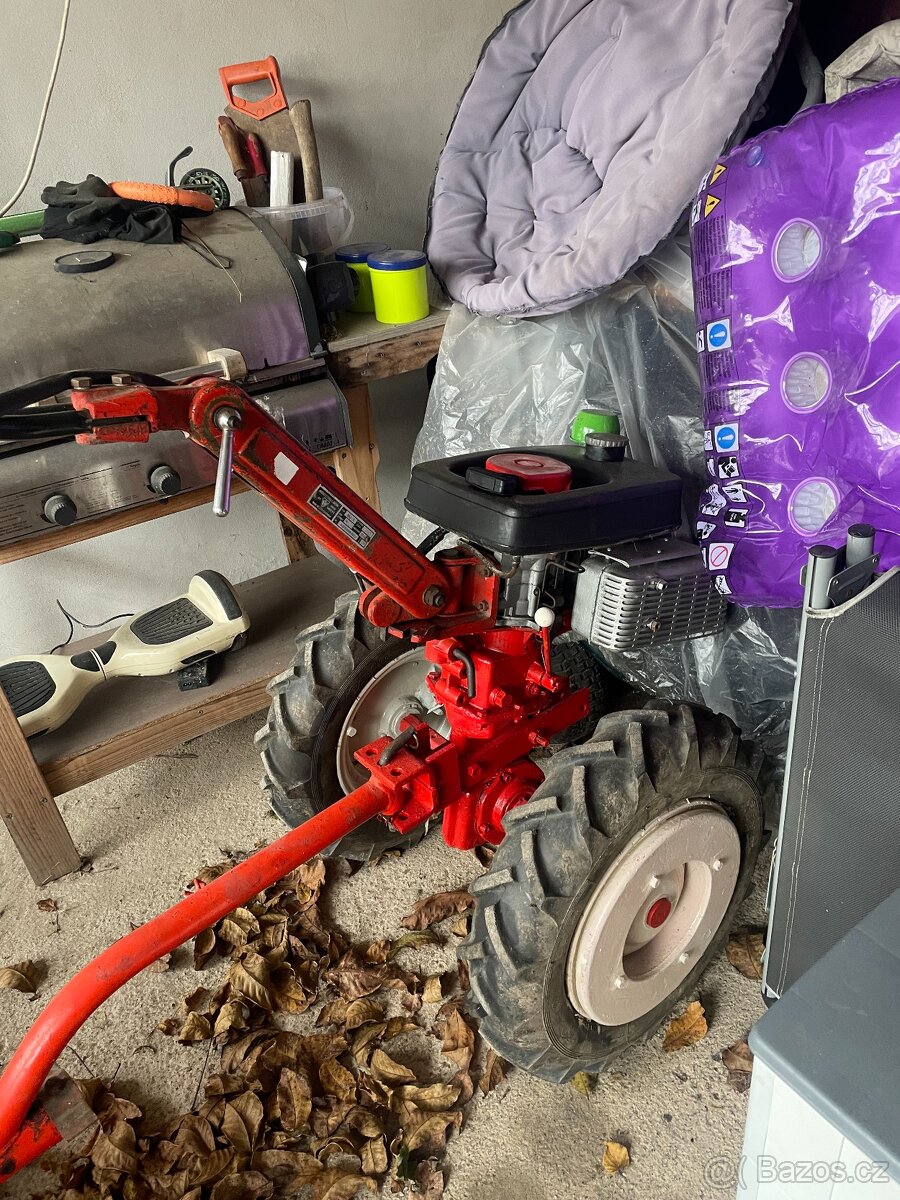 Tera Vary s valníkem a rotavátorem - 2