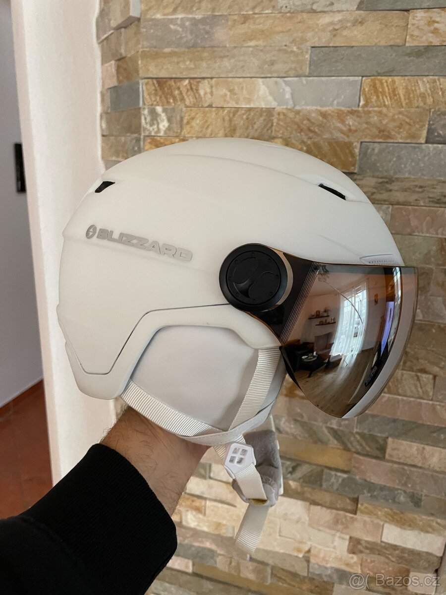 Dámská lyžařská helma - 2