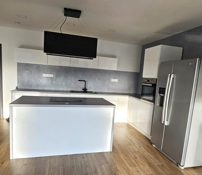 Kuchyňská linka vč. spotřebičů - 2