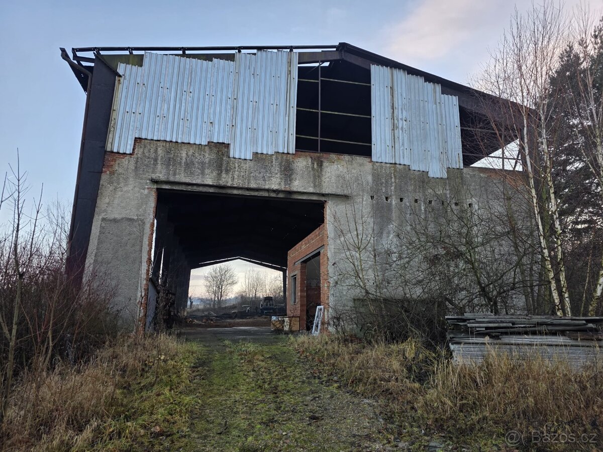 Zemědělská hala 1050m2 - 2