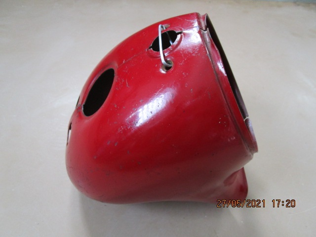 Originá hliníkovél víčko nádrže a čumáček Pionýr jednosík . - 2