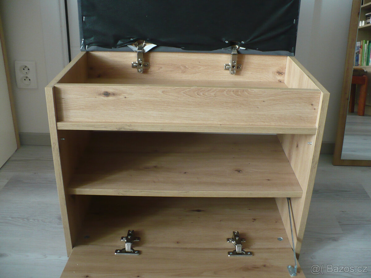 předsínová stěna - 2