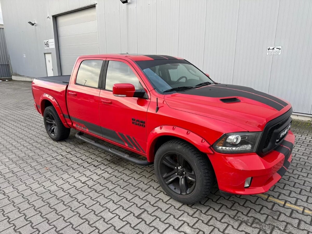 Dodge RAM 5.7 SPORT CREWCAB (č.1131) - 2