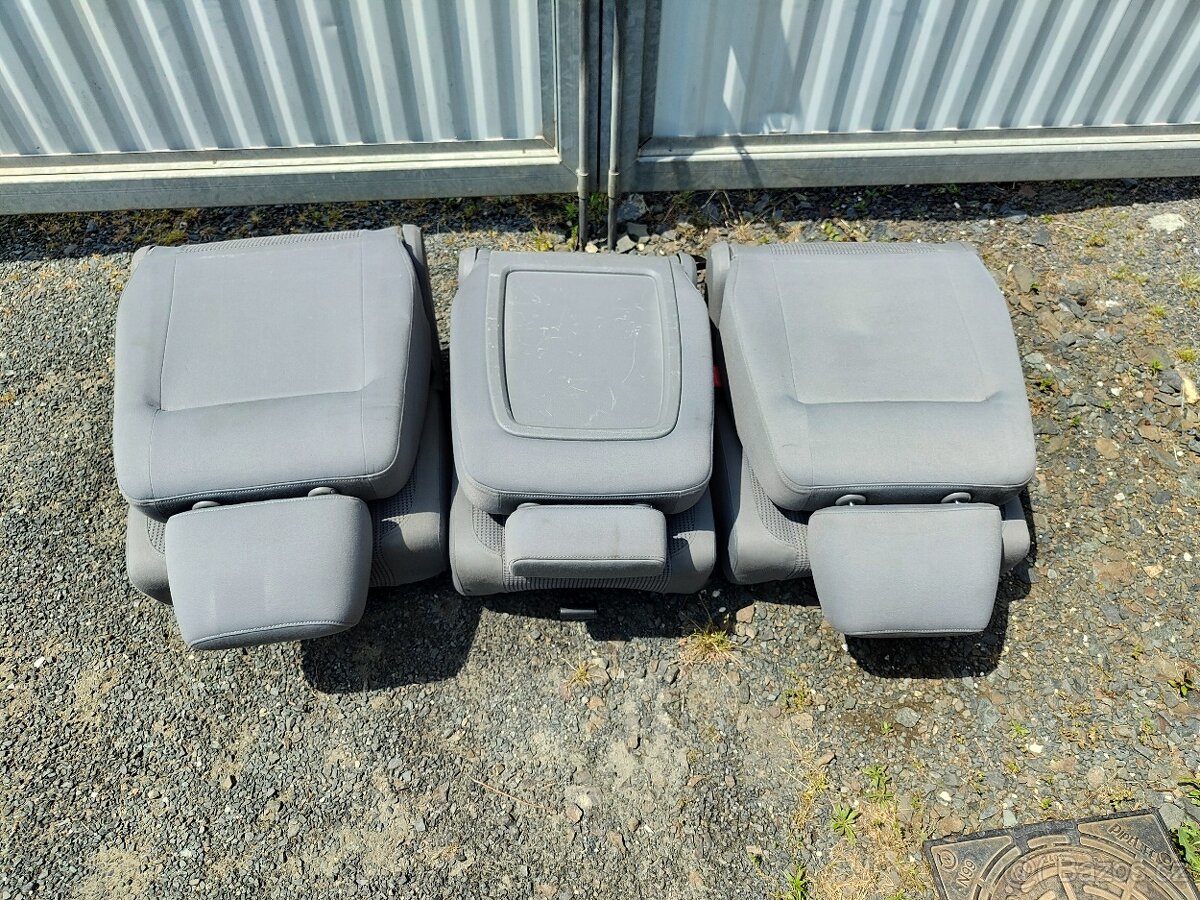 Zadní sedačky VW Touran (03-10) - 2