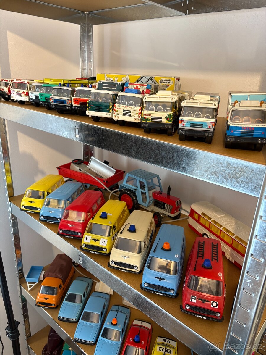 SBÍRÁM STARÉ HRAČKY - 2