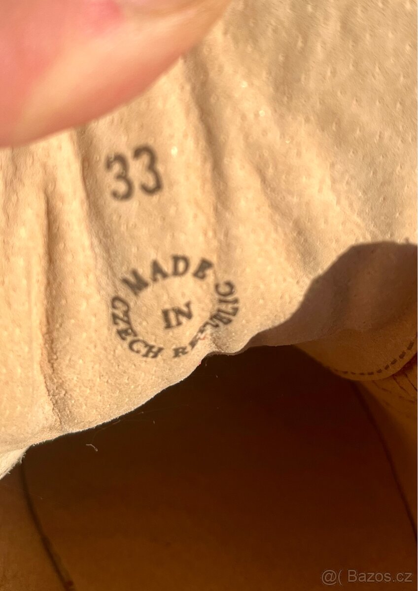 Dívčí boty vel. 33 - 2