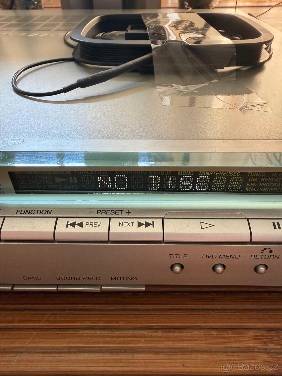 Compact AV systém Sony DAV-S300 - 2