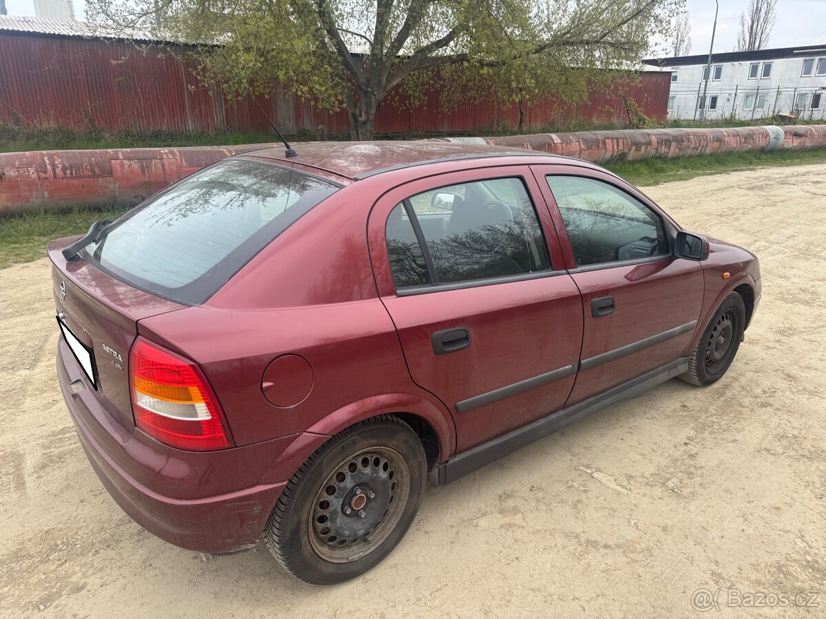 Opel Astra - 2