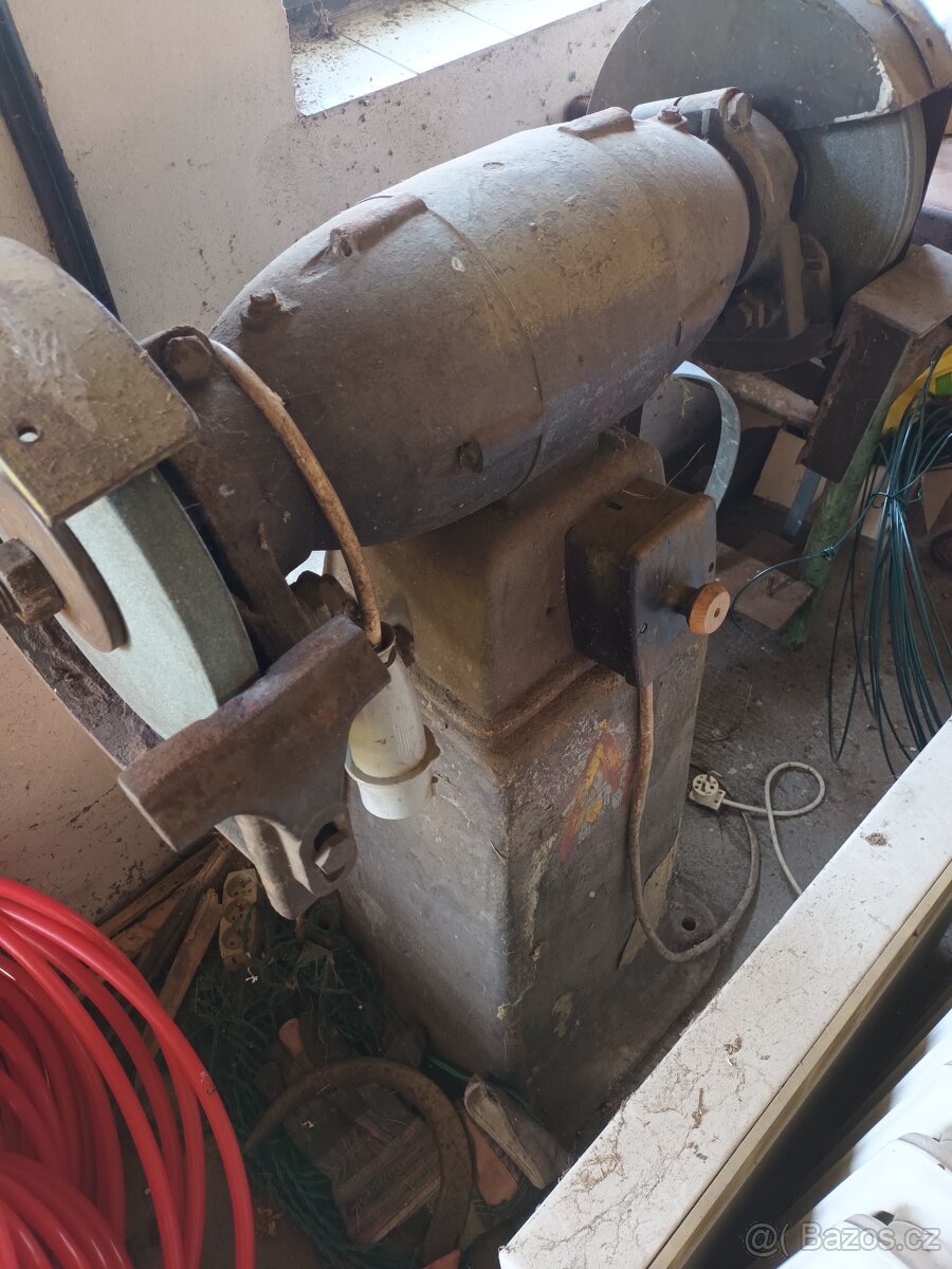 Dvoukotoučová bruska 380 - 2