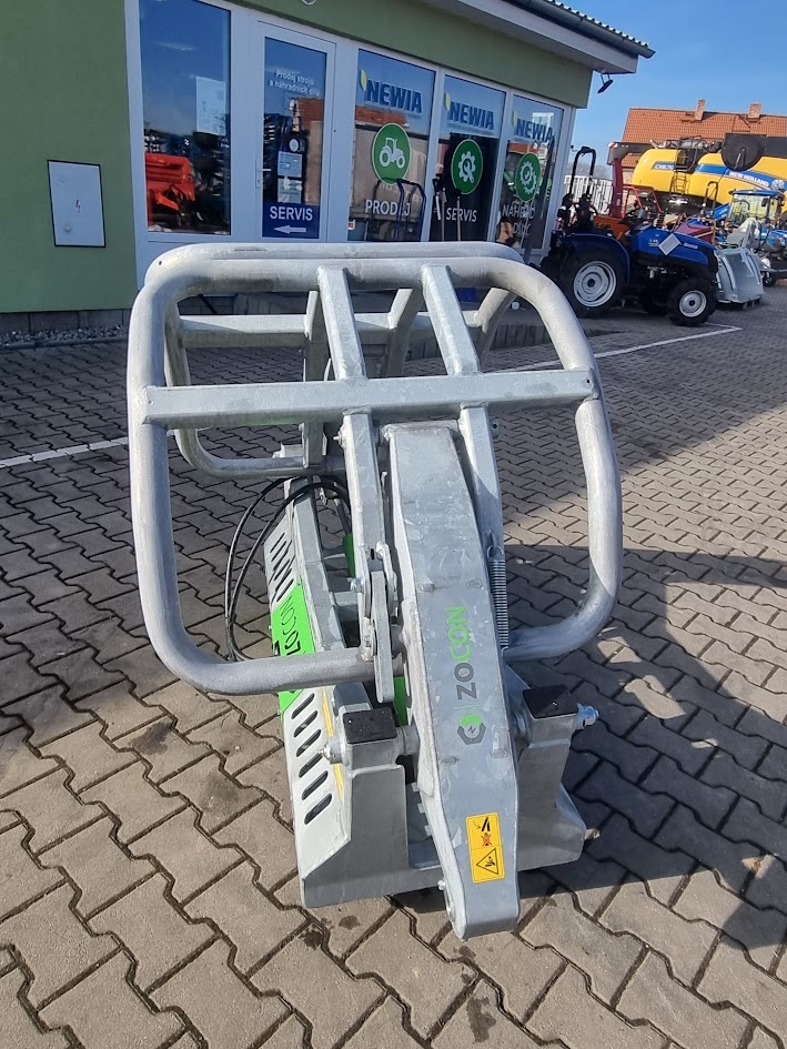 Kleště na kulaté balíky ZOCON - 2