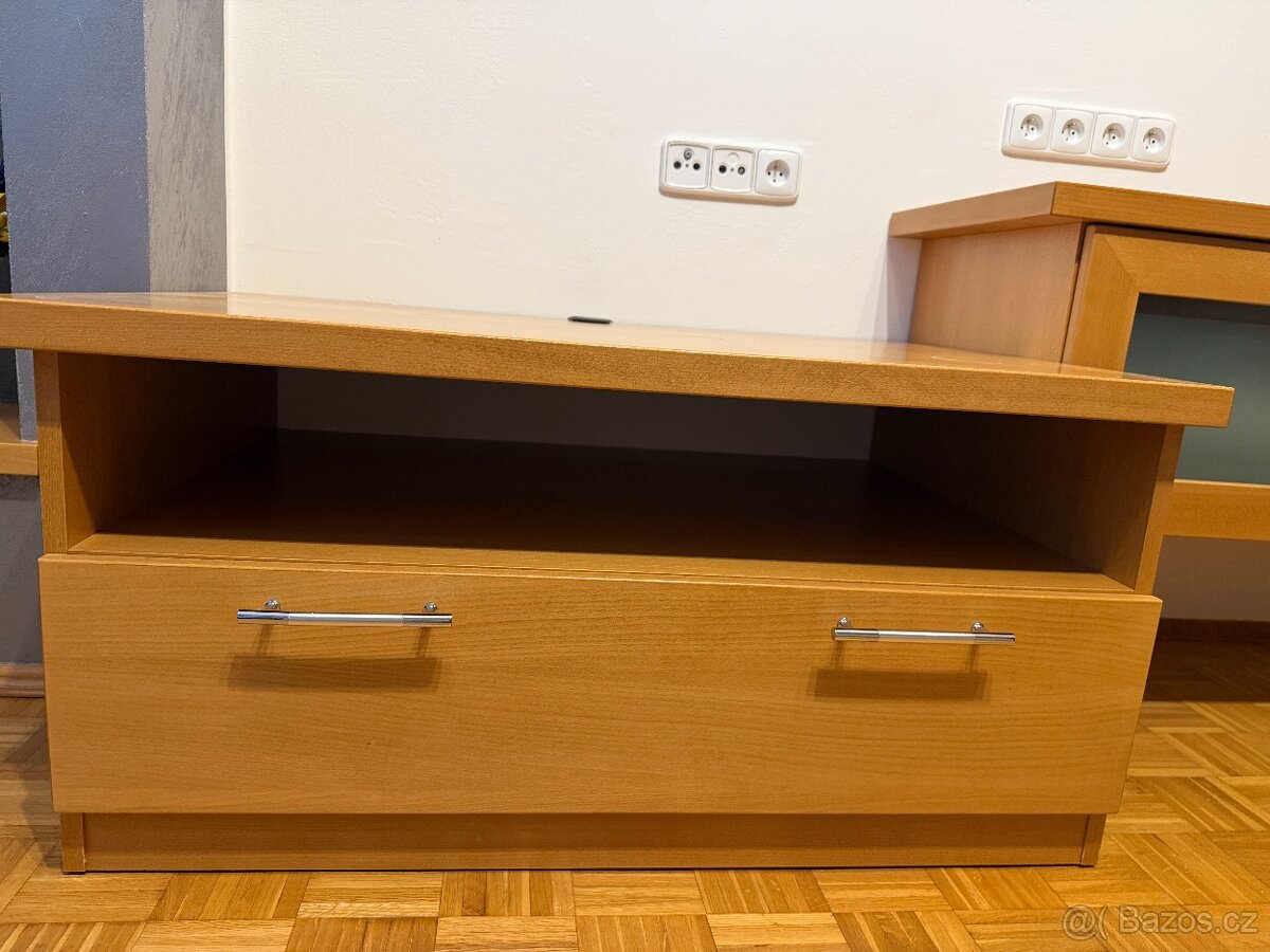 obývací nábytek – TV komoda + stoly - 2