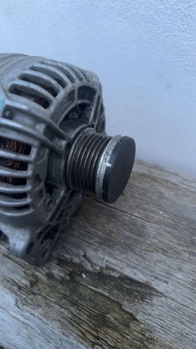 Alternátor Volkswagen Audi Škoda - 2