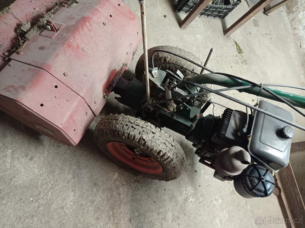 Rotavator, nosič nářadí - 2