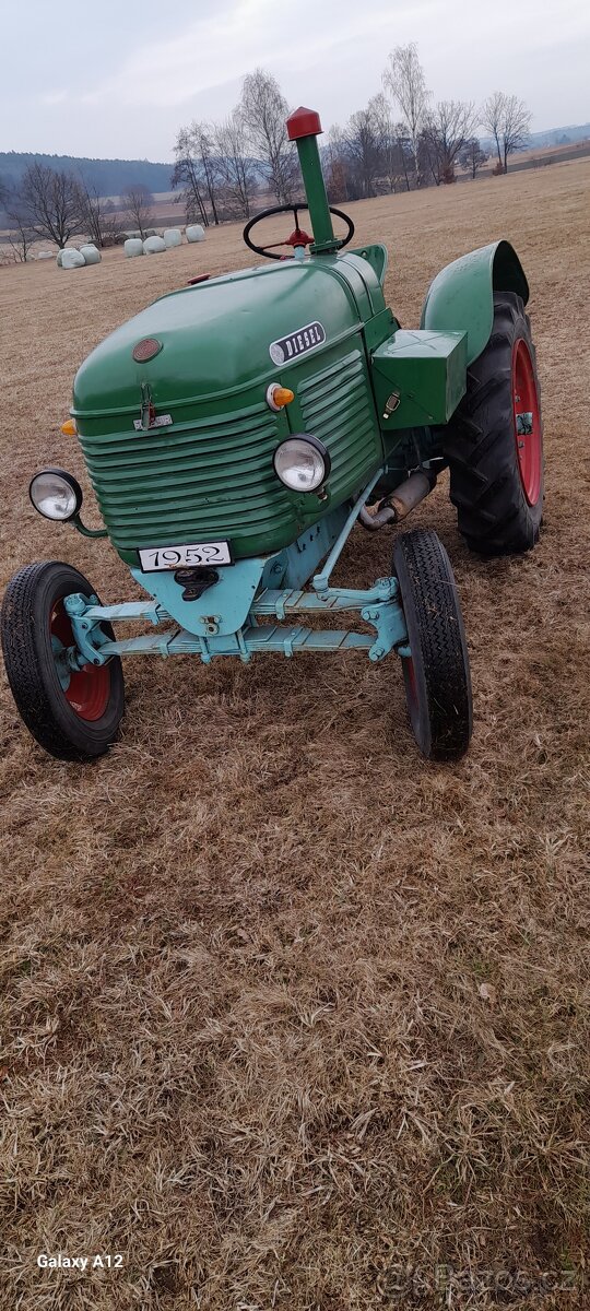 Traktor veteran - 2