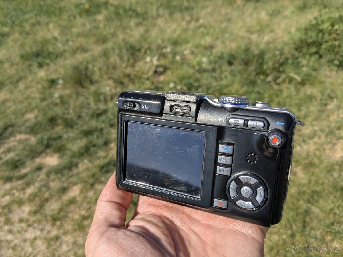 Olympus E-PL1 - 2