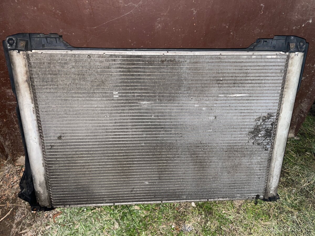 Ventilátor a chladič pro Audi A8 D3 - 2