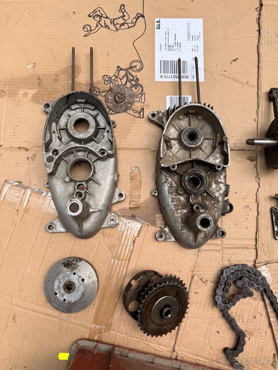 Jawa Pionýr motor dily - 2