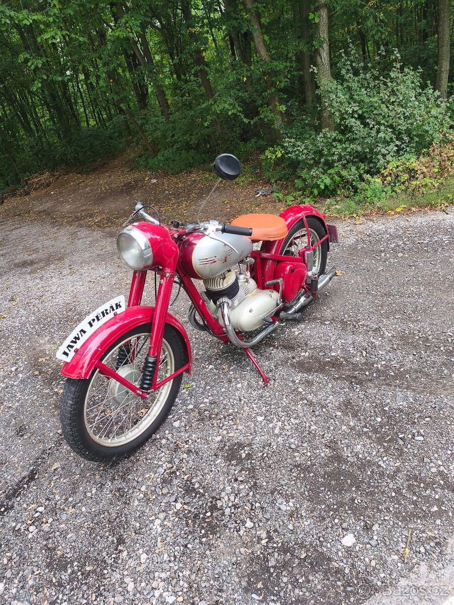 Jawa pérák 250 - 2