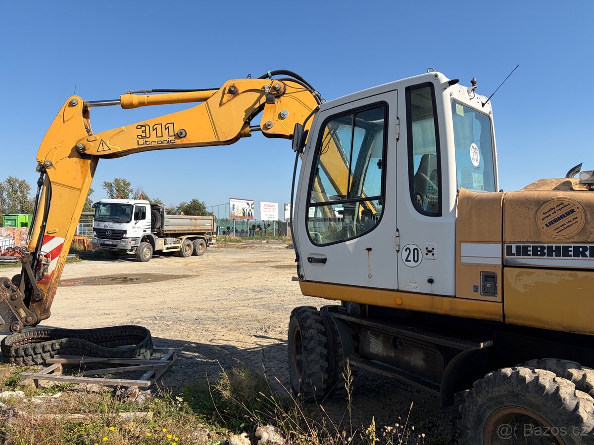 Liebherr A311 - 2