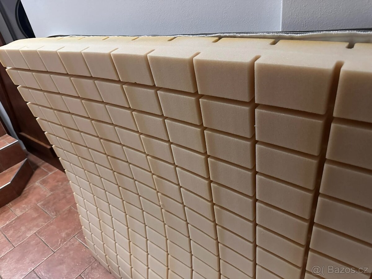 Prodám matraci Ikea Malvik 140x200 cm - 2