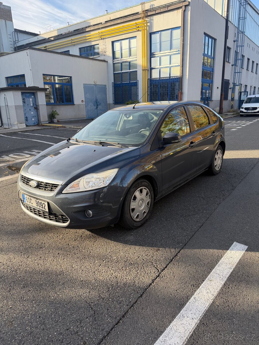 Ford Focus II facelift 1.6 74 kW, 2008 - 2