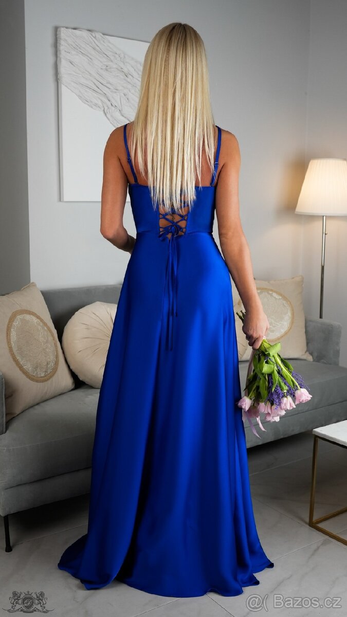 Královsky modré společenské šaty vhodné i pro družičky. - 2