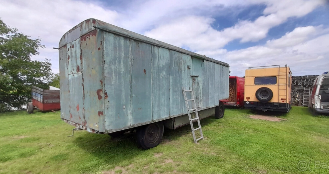 Prodám maringotku jako sklad nebo k rekontrukci - 2