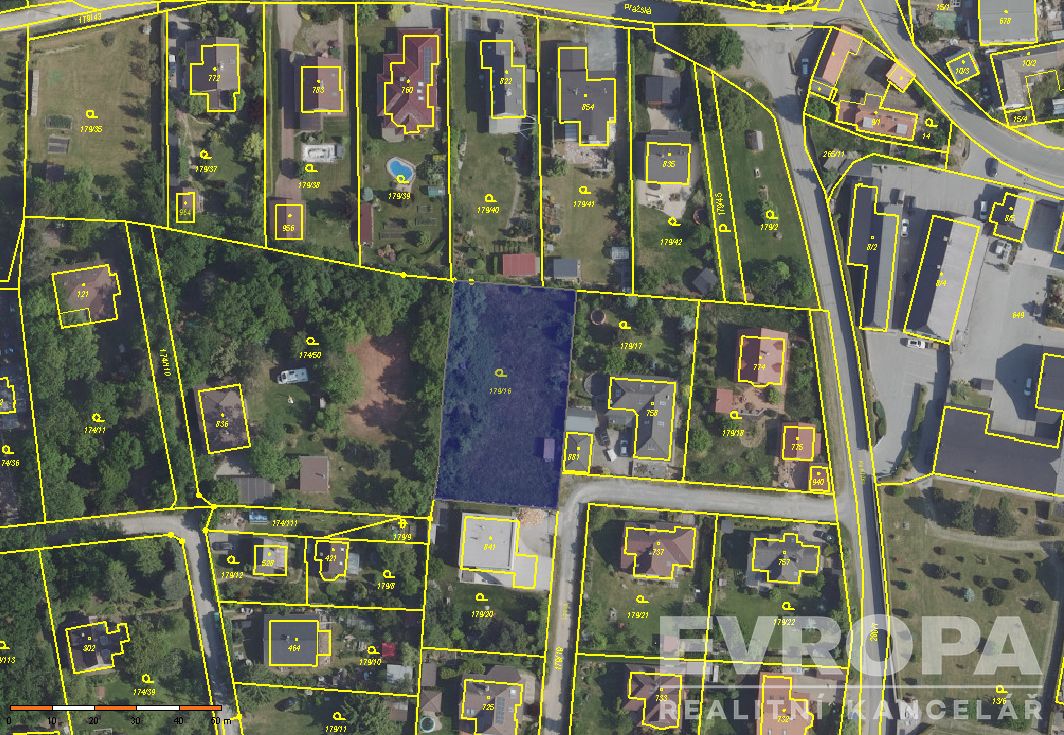 Stavební pozemek 1 495 m² se stavebním povolením – Březová - - 2