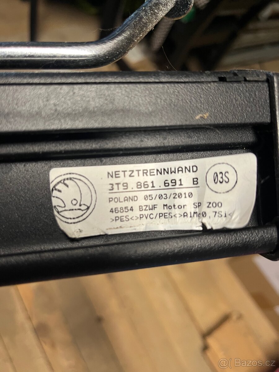 Škoda Superb II. Dělící roleta - 2