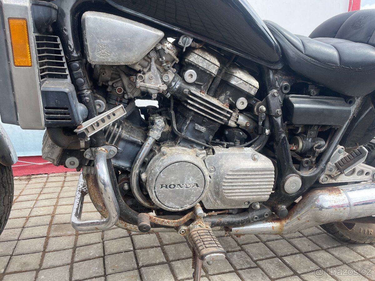 Honda VF 750 Magna 1986 - 2