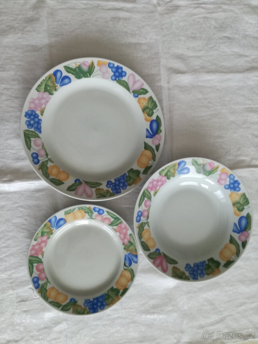 sada talířů - 2