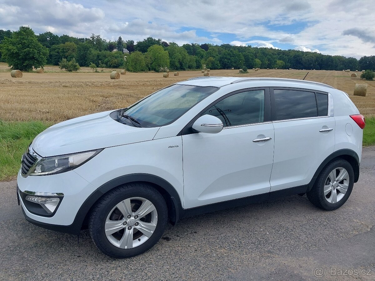 Kia Sportage 3 SL 2.0 CRDi 4x4 - 2