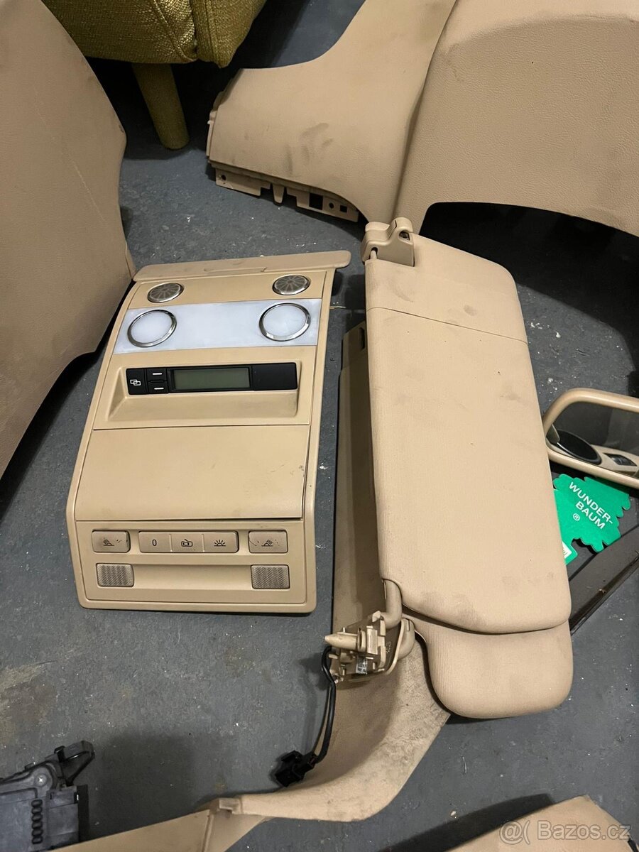 Díly interiéru Vw Touareg 7L - 2