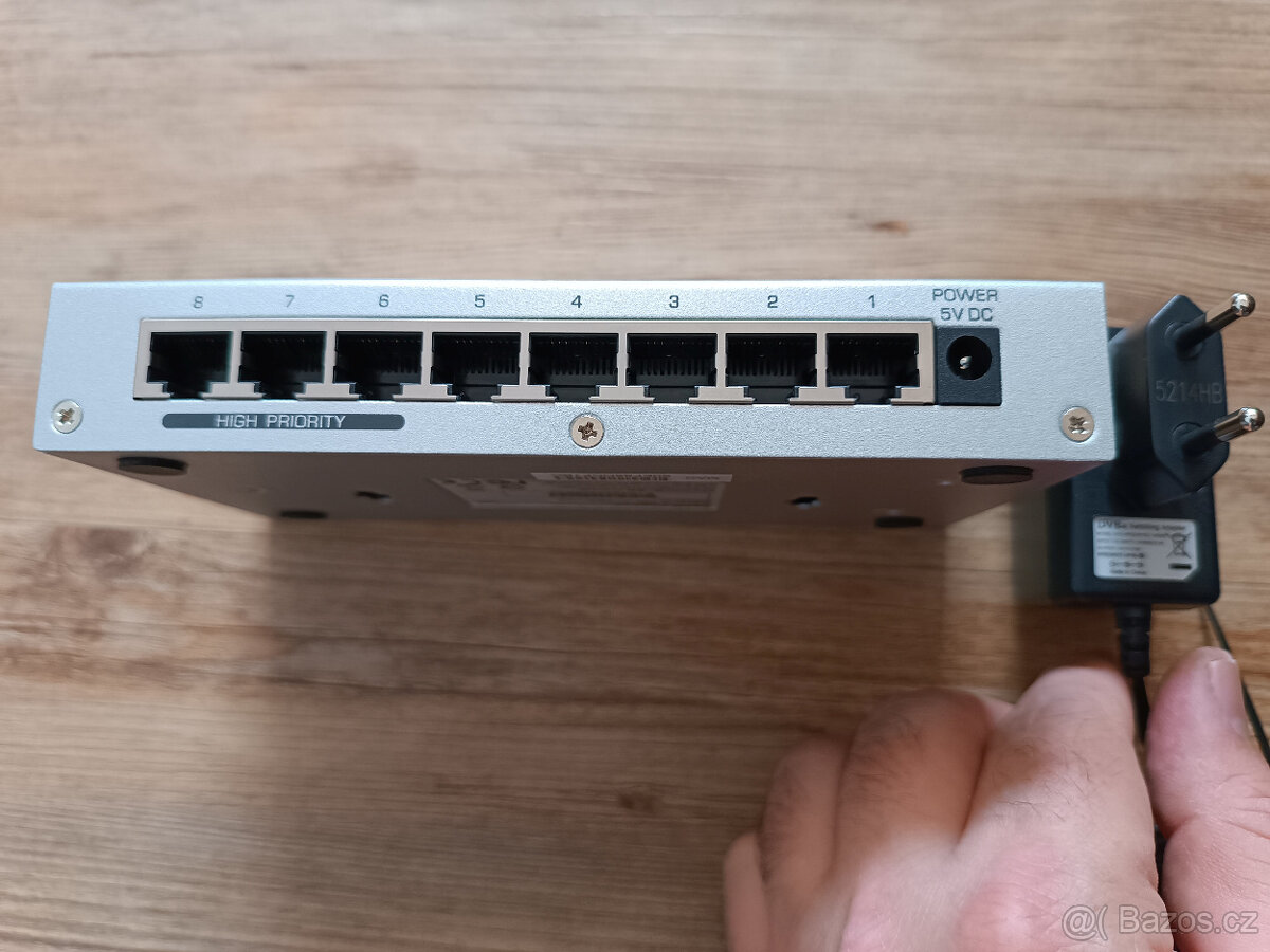 ⚡️ Switch 8x 100Mb Zyxel ES-108A v2 ⚡️ - 2